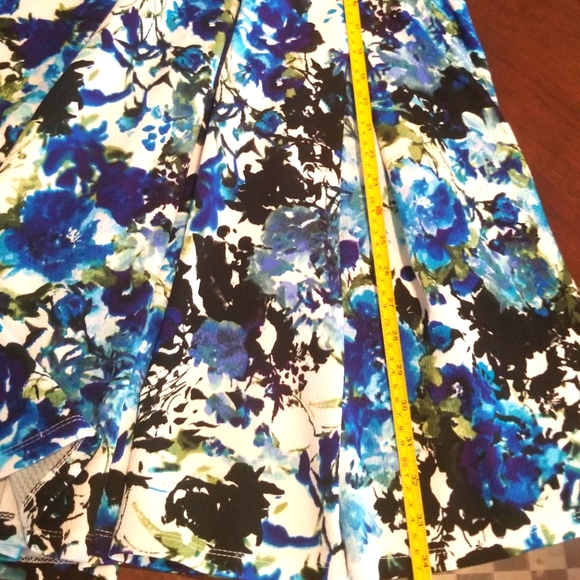 Haute monde dress - Picture 5 of 5